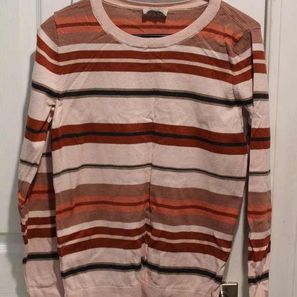 Ann Taylor Sweater - Picture 1 of 1